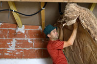 Staining tapered roof insulation